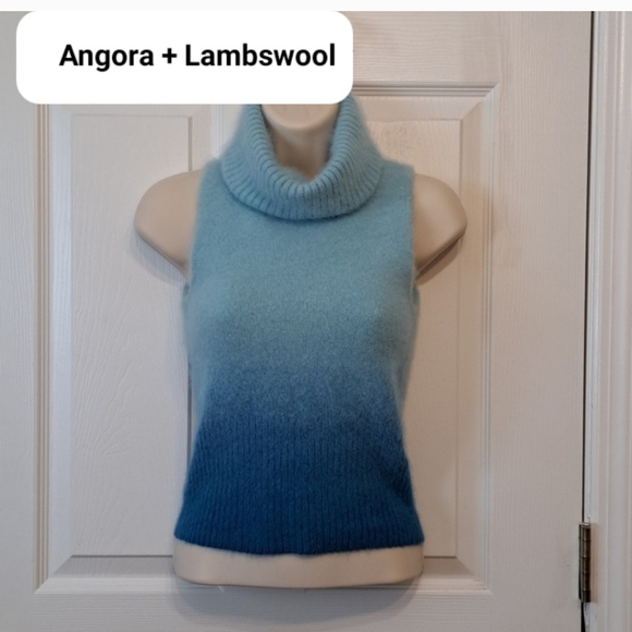 . Tops - 🚫🚫ANGORA & Lambswool Sweater Top
